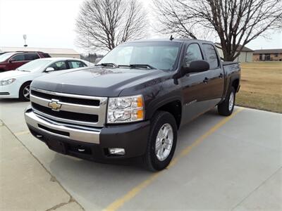 2010 Chevrolet Silverado 1500 LT   - Photo 3 - Davenport, IA 52802