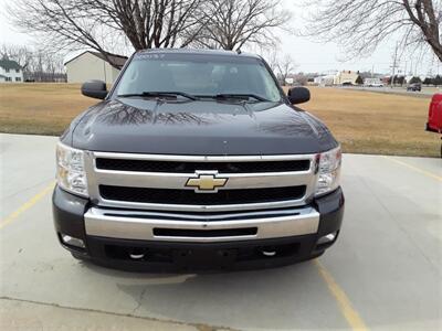 2010 Chevrolet Silverado 1500 LT   - Photo 1 - Davenport, IA 52802