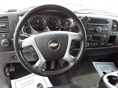 2010 Chevrolet Silverado 1500 LT   - Photo 5 - Davenport, IA 52802
