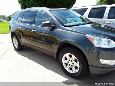 2012 Chevrolet Traverse LS   - Photo 13 - Davenport, IA 52802