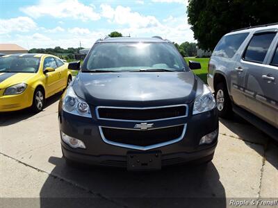 2012 Chevrolet Traverse LS   - Photo 1 - Davenport, IA 52802