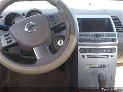 2005 Nissan Maxima 3.5 SL   - Photo 10 - Davenport, IA 52802