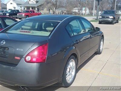 2005 Nissan Maxima 3.5 SL   - Photo 6 - Davenport, IA 52802