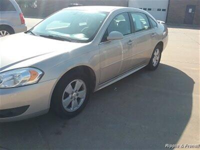 2010 Chevrolet Impala LT   - Photo 3 - Davenport, IA 52802