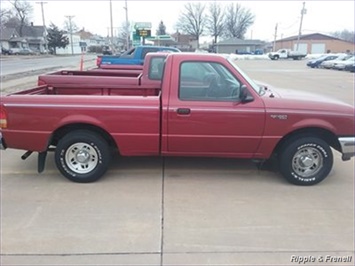 1997 Ford Ranger XL   - Photo 5 - Davenport, IA 52802