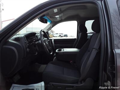 2010 Chevrolet Silverado 1500 LT   - Photo 4 - Davenport, IA 52802