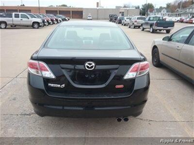 2009 Mazda Mazda6 i Sport   - Photo 5 - Davenport, IA 52802