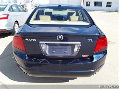 2005 Acura TL 3.2   - Photo 9 - Davenport, IA 52802