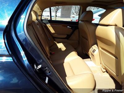 2005 Acura TL 3.2   - Photo 11 - Davenport, IA 52802