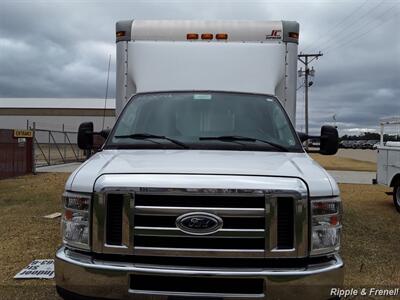 2012 FORD E350 SUPER DUTY E SERIES   - Photo 1 - Davenport, IA 52802