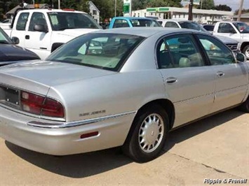 1999 Buick Park Avenue   - Photo 3 - Davenport, IA 52802