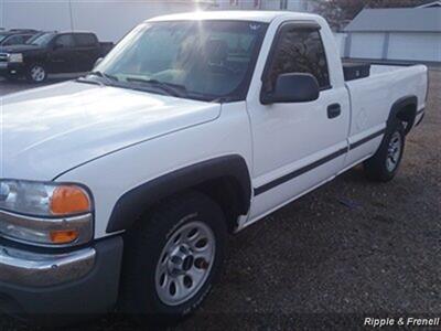 2006 GMC Sierra 1500 SL1   - Photo 3 - Davenport, IA 52802