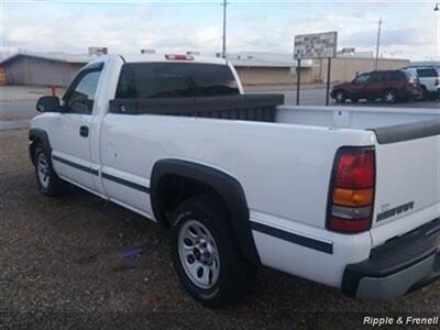 2006 GMC Sierra 1500 SL1   - Photo 7 - Davenport, IA 52802