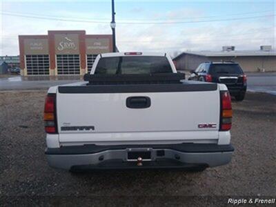 2006 GMC Sierra 1500 SL1   - Photo 5 - Davenport, IA 52802