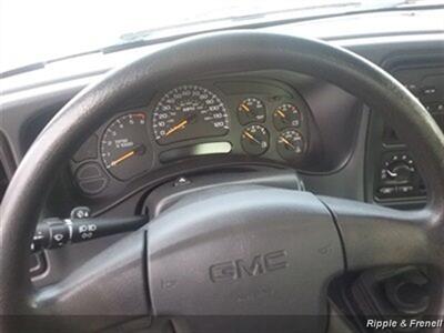 2006 GMC Sierra 1500 SL1   - Photo 9 - Davenport, IA 52802