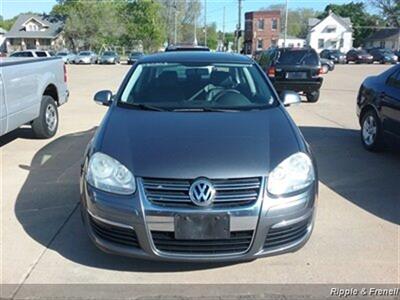 2008 Volkswagen Jetta 2.0T   - Photo 1 - Davenport, IA 52802