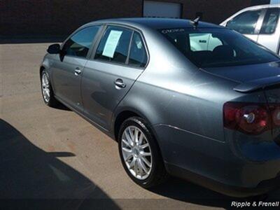 2008 Volkswagen Jetta 2.0T   - Photo 7 - Davenport, IA 52802