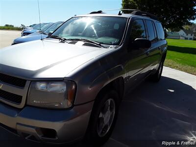 2006 Chevrolet TrailBlazer EXT LS LS 4dr SUV   - Photo 3 - Davenport, IA 52802