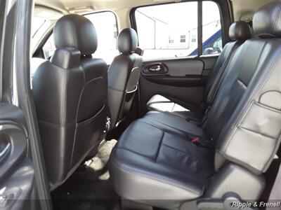 2006 Chevrolet TrailBlazer EXT LS LS 4dr SUV   - Photo 12 - Davenport, IA 52802