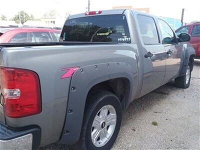 2009 Chevrolet Silverado 1500 LT   - Photo 6 - Davenport, IA 52802