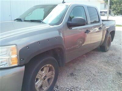 2009 Chevrolet Silverado 1500 LT   - Photo 3 - Davenport, IA 52802