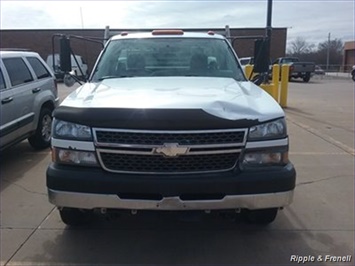 2005 CHEVROLET Silverado 3500   - Photo 1 - Davenport, IA 52802