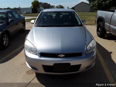 2007 Chevrolet Impala LT   - Photo 1 - Davenport, IA 52802