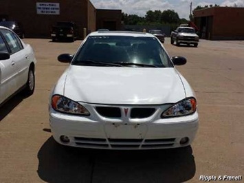 2002 Pontiac Grand Am SE1   - Photo 1 - Davenport, IA 52802