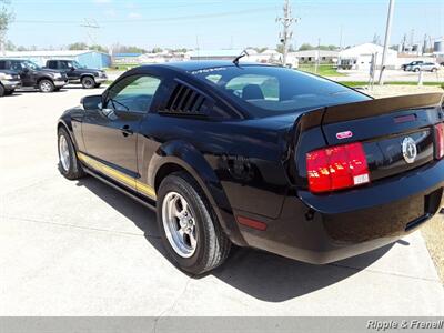 2007 Ford Mustang   - Photo 4 - Davenport, IA 52802