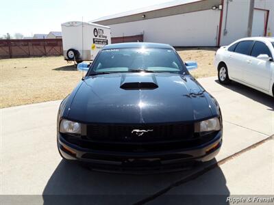 2007 Ford Mustang   - Photo 1 - Davenport, IA 52802