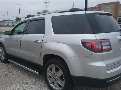 2017 GMC Acadia Limited - Photo 7 - Davenport, IA 52802