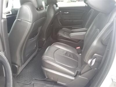 2017 GMC Acadia Limited - Photo 9 - Davenport, IA 52802