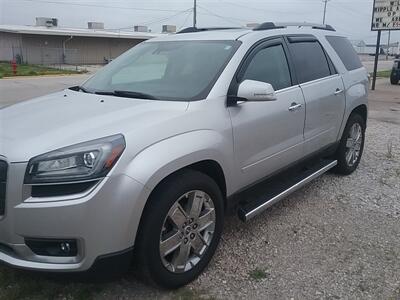 2017 GMC Acadia Limited - Photo 3 - Davenport, IA 52802