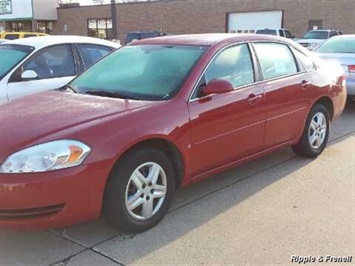 2007 Chevrolet Impala LS   - Photo 1 - Davenport, IA 52802