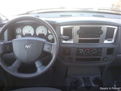 2007 Dodge Ram 1500 SLT SLT 4dr Quad Cab   - Photo 7 - Davenport, IA 52802