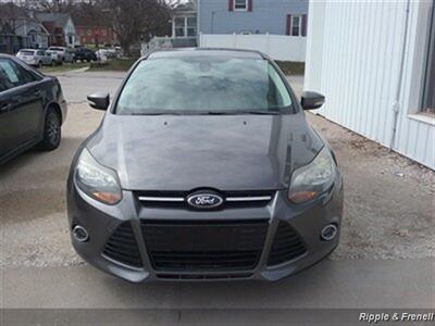 2012 Ford Focus Titanium   - Photo 1 - Davenport, IA 52802