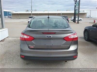 2012 Ford Focus Titanium   - Photo 5 - Davenport, IA 52802