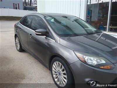 2012 Ford Focus Titanium   - Photo 4 - Davenport, IA 52802