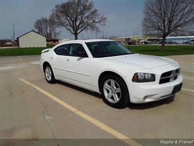 2008 Dodge Charger SXT   - Photo 13 - Davenport, IA 52802