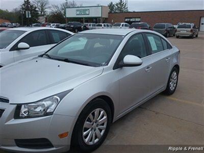 2011 Chevrolet Cruze LT   - Photo 3 - Davenport, IA 52802