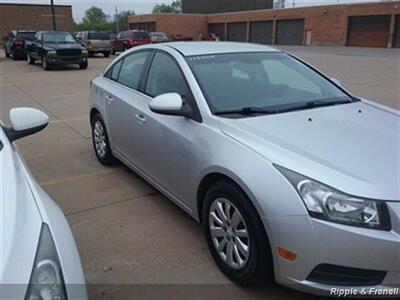 2011 Chevrolet Cruze LT   - Photo 4 - Davenport, IA 52802