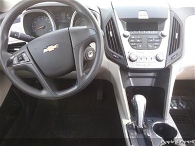 2010 Chevrolet Equinox LS   - Photo 12 - Davenport, IA 52802