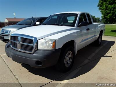 2007 Dodge Dakota ST   - Photo 3 - Davenport, IA 52802