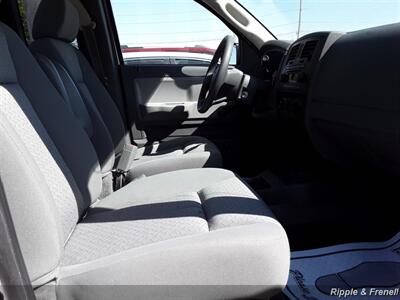 2007 Dodge Dakota ST   - Photo 10 - Davenport, IA 52802