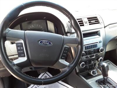 2012 Ford Fusion SEL   - Photo 5 - Davenport, IA 52802