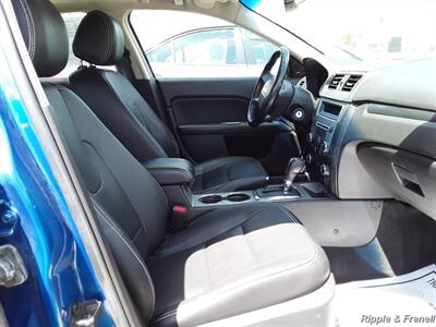 2012 Ford Fusion SEL   - Photo 11 - Davenport, IA 52802
