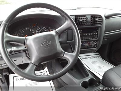 2003 Chevrolet S-10 LS 4dr Crew Cab LS   - Photo 5 - Davenport, IA 52802