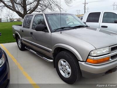 2003 Chevrolet S-10 LS 4dr Crew Cab LS   - Photo 13 - Davenport, IA 52802