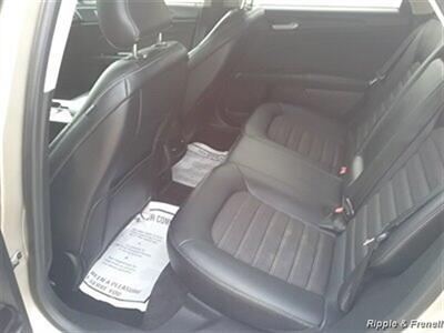 2018 Ford Fusion SE   - Photo 9 - Davenport, IA 52802