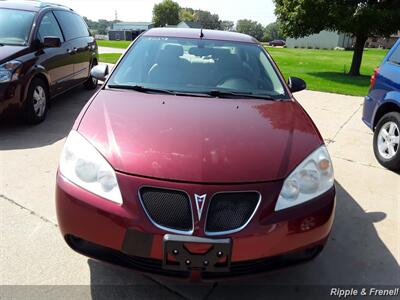 2008 Pontiac G6 GT   - Photo 1 - Davenport, IA 52802